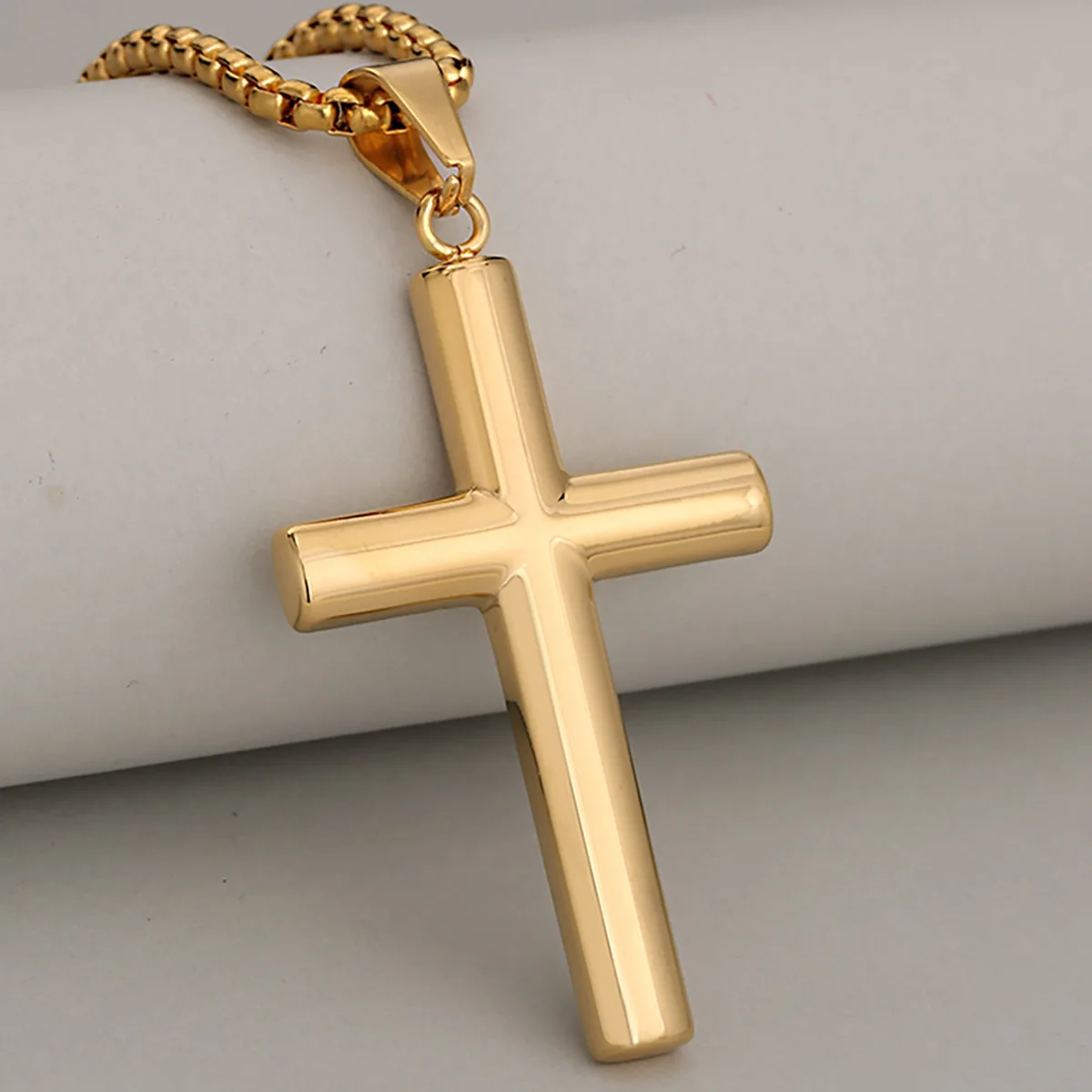 

Minimalist Texture Simple Smooth Stainless Steel Cross Personalized Pendant Necklace For Men And Women, Versatile & Elegant