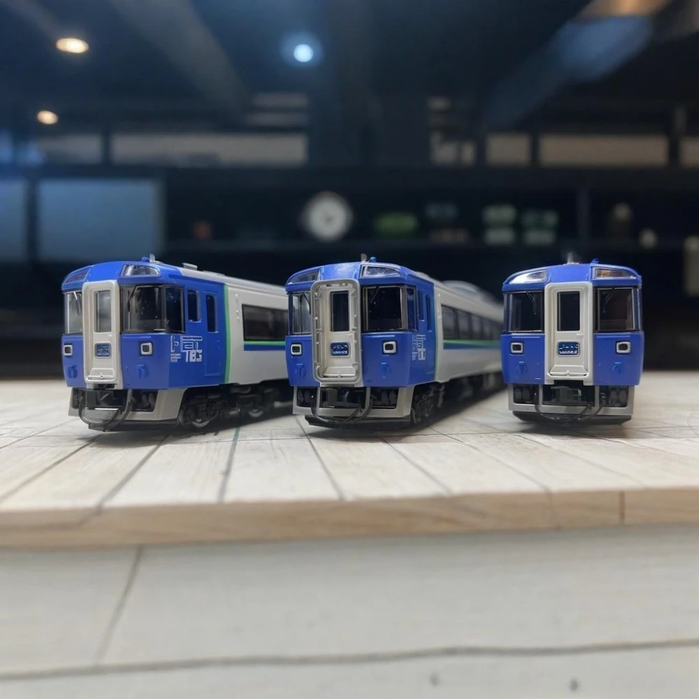 TOMIX N Type 1/160 Scale Model Train 183-2550 Series Express Diesel Train 97629+97630 9 Carriage Set Adult Toy Gift