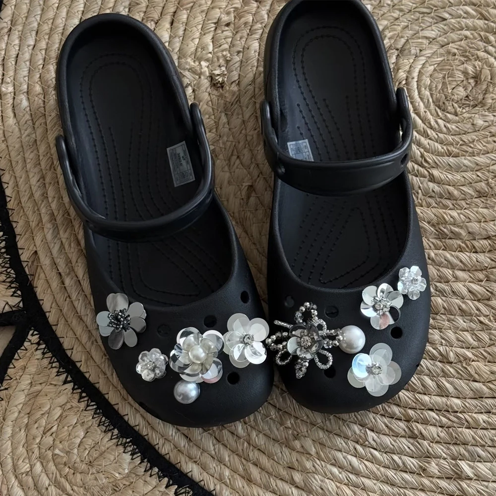 4 Style Fashion Shoe Charms for Sandals Clogs DIY Accessories Set Advanced Pearl Silver Sparkle Flower Shoe Decoration for Women