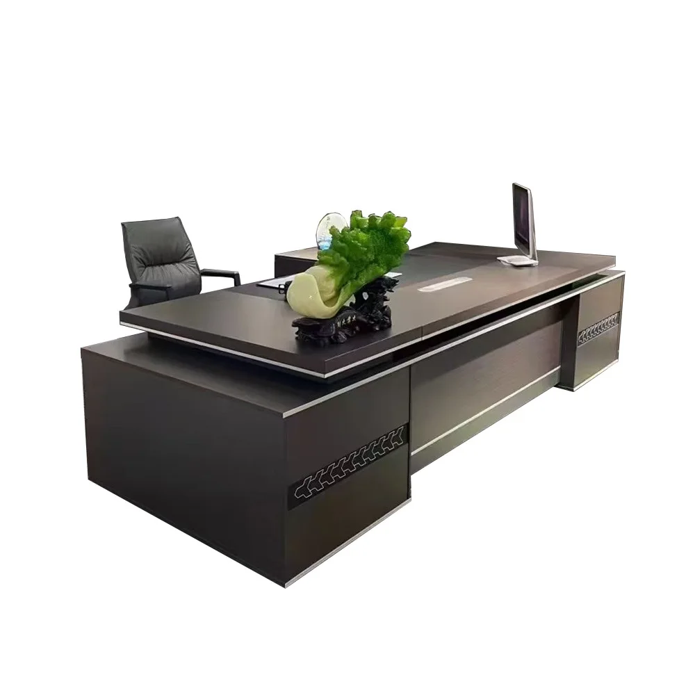 

Комплект: Офисный стол премиум-класса и кресло руководителя