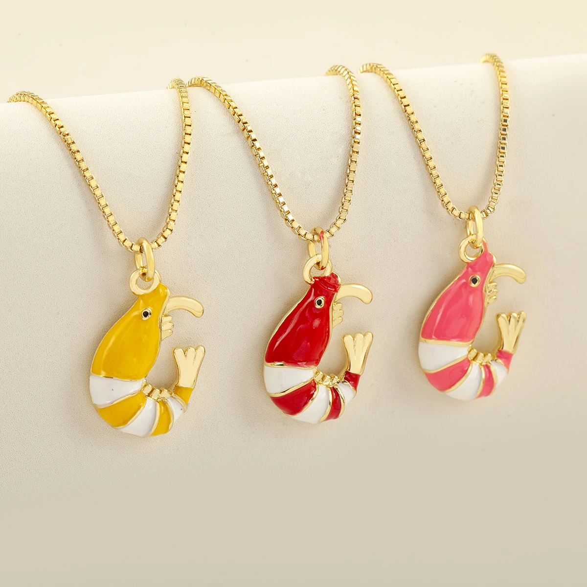 Nidin New Creative Design 3 Colors Choice Shrimp Shape Pendant Necklace For Women Men Enamel Drip Oil Fashion Cute Charm Jewelry