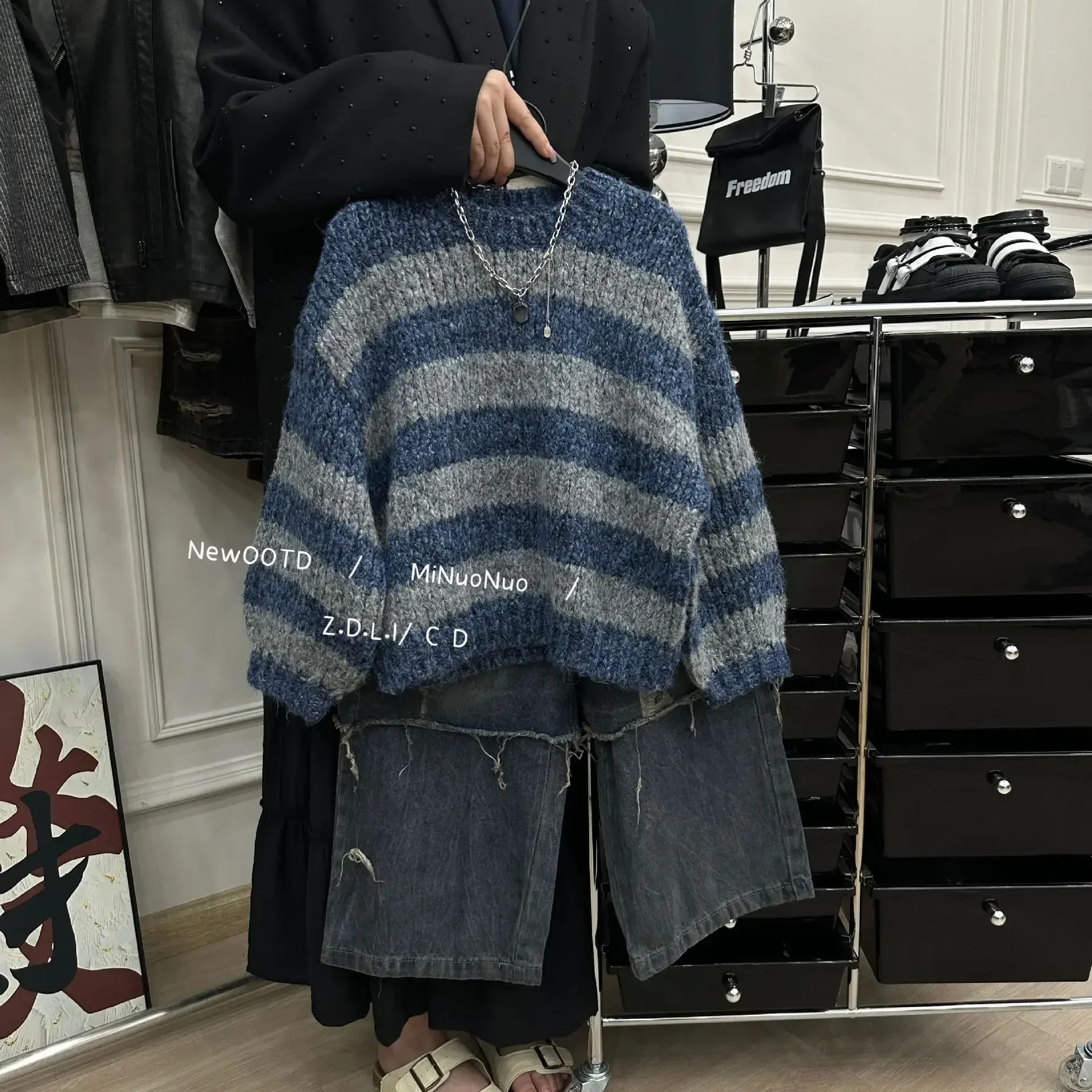 

Sweaters 2024 Autumn New Children Sweaters Pullover Top Korean Cool Stripe Fashionable Stylish Versatile Trendy Style