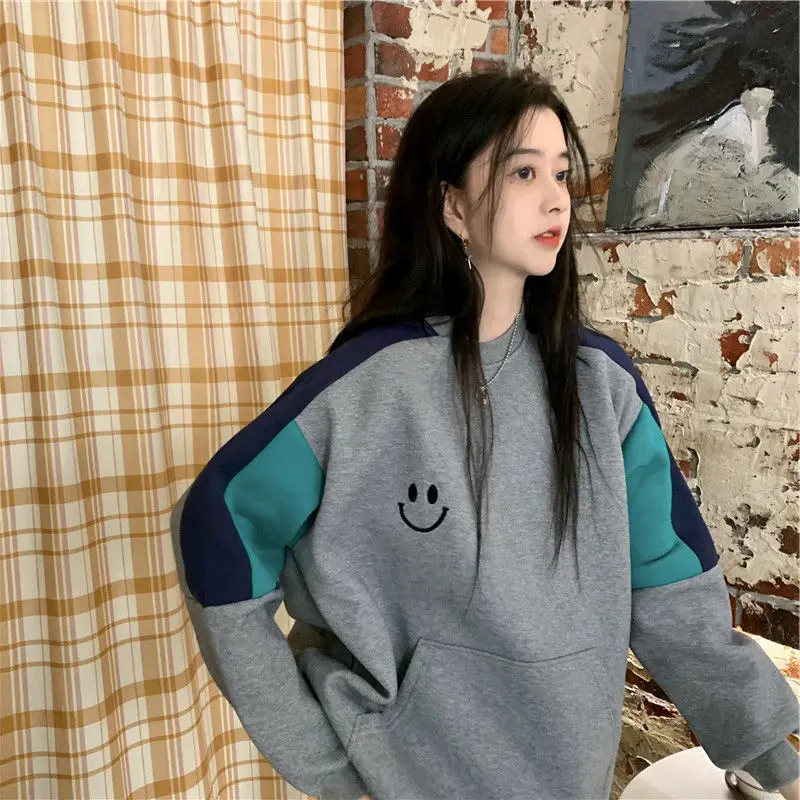 

Ladies Spring and Autumn Large Size Small Design Smiley Age-Reducing Sweater Women's Pullover Hoodies