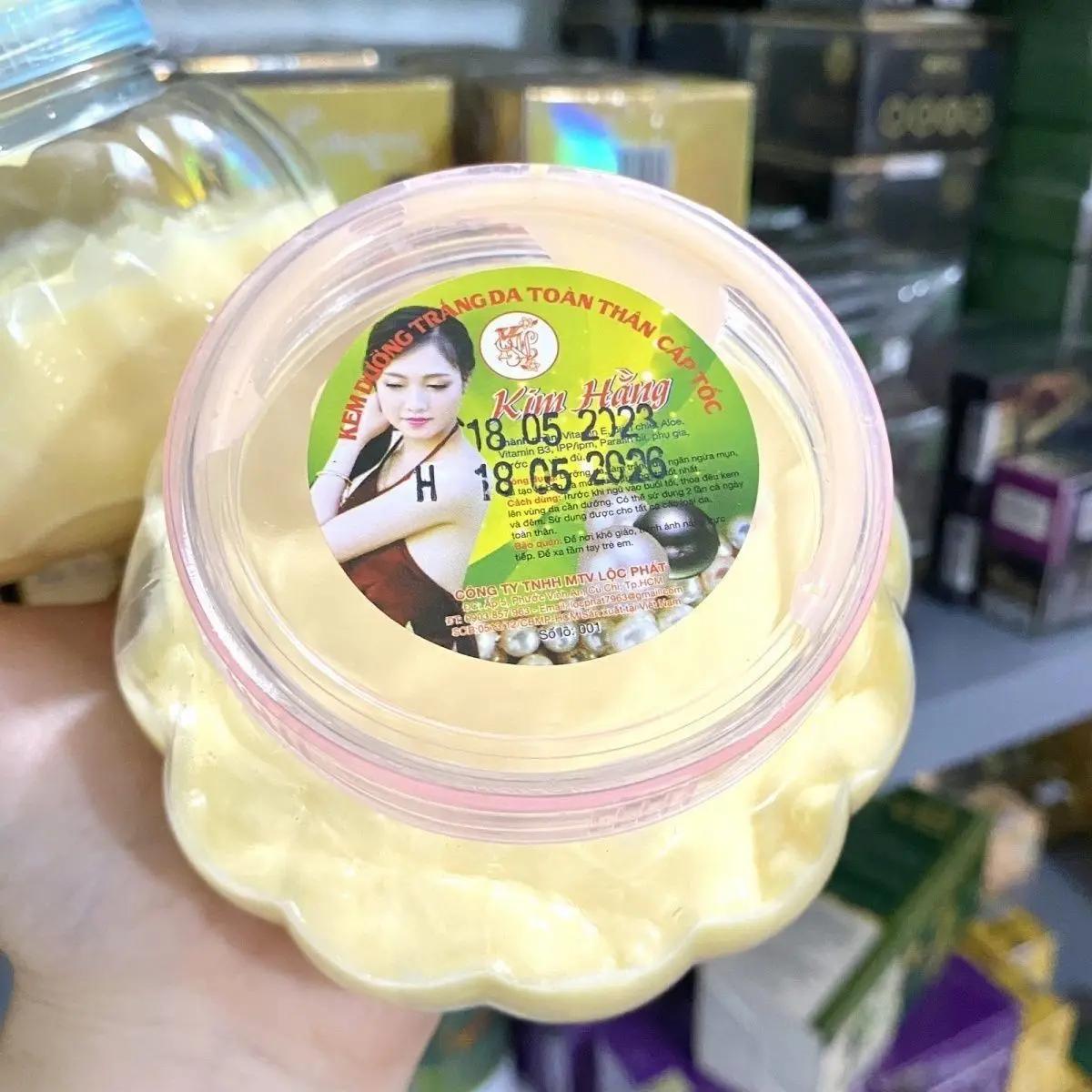 Vietnamese Body Cream Kem Kim Hang Trai Bi Trang Da Toan Than 250g Premium Body Cream for All - Over Body Whitening