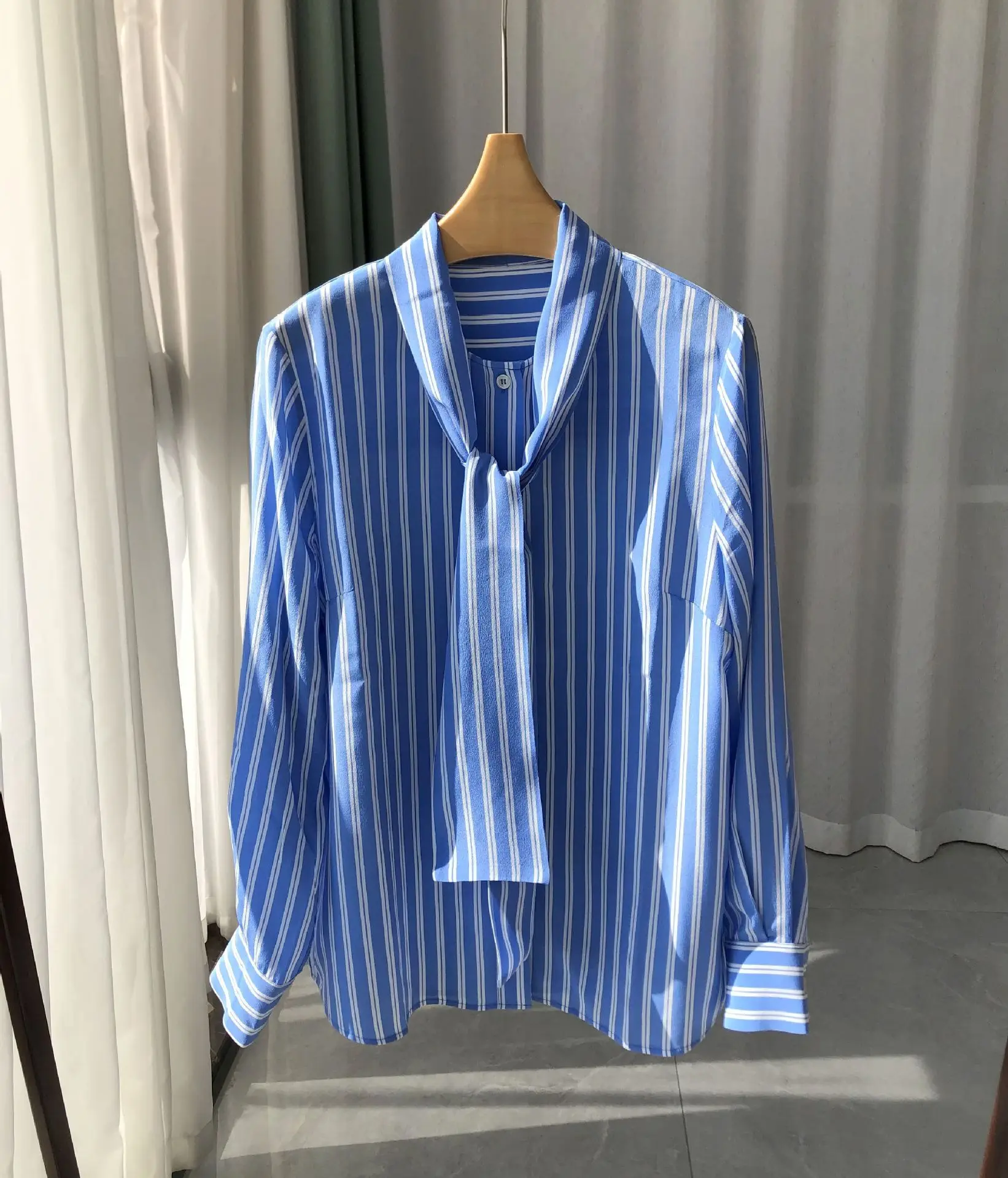 BirdTree, 17MM 100%Real Silk Elegant Shirt, Women Long Sleeve Striped, French Bow OL Commute Blouse, 2024 Summer New T455128QC