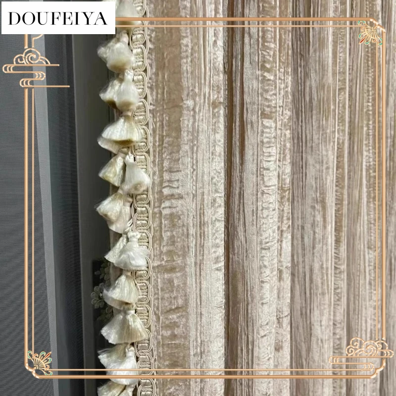 

European Curtain Light Luxury High-end Velvet Curtains for Living Room and Bedroom Villa Blackout Customization Window Screen
