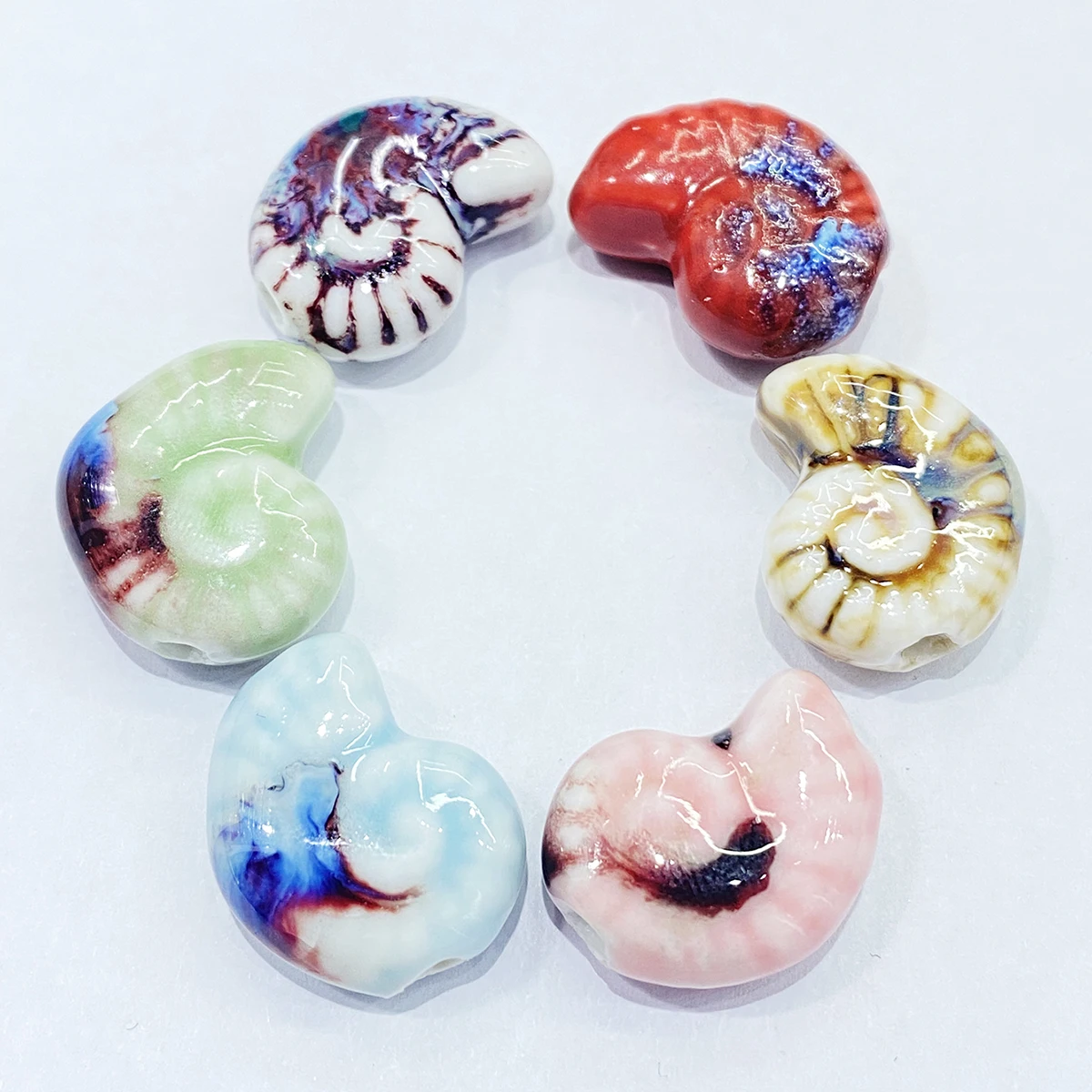 DW39 21*16mm 5Pcs 13 Different Colors Snail Conch Shape Ceramic Beads for Texture Making Workmanship DIY Embossed Material