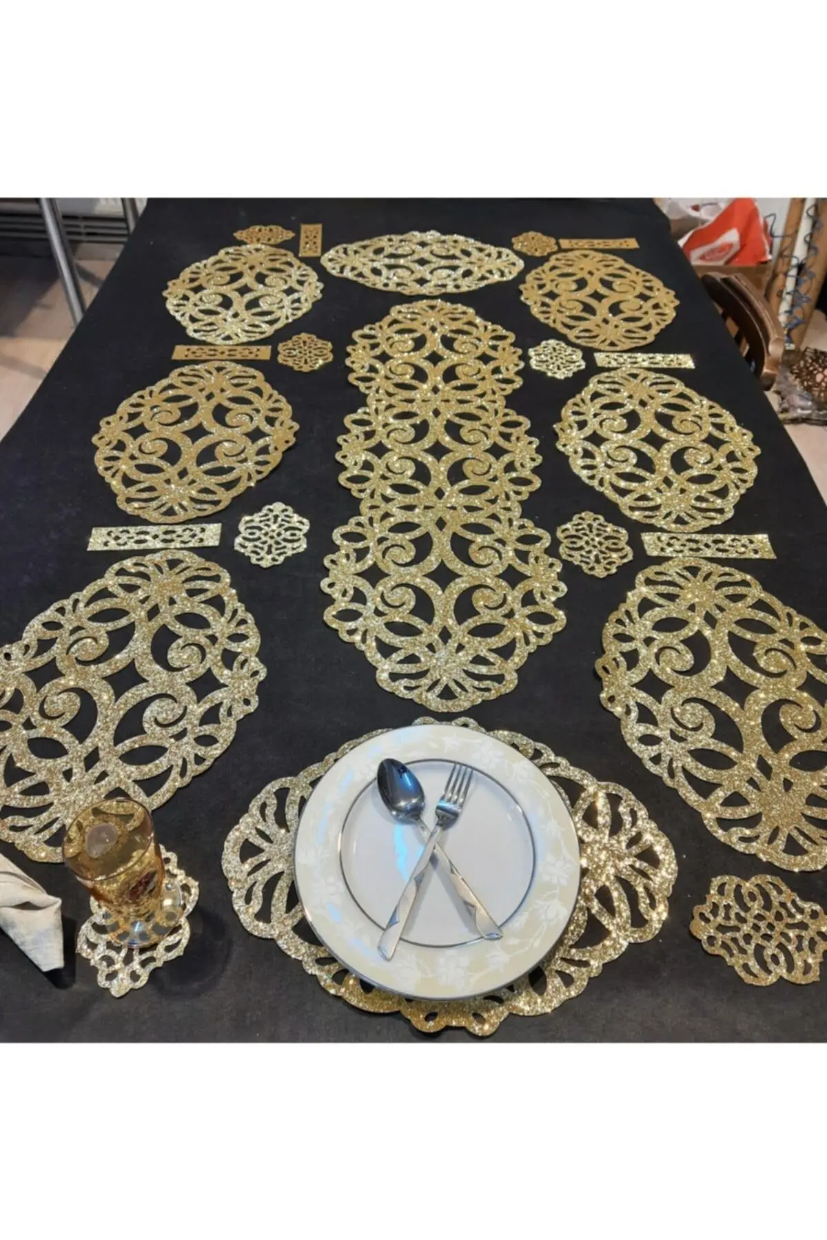 25-Piece Faux Leather Glitter Table Setting Set: 1 Runner, 8 Placemats, 8 Coasters, 8 Napkin Rings | Gold | Rectangular