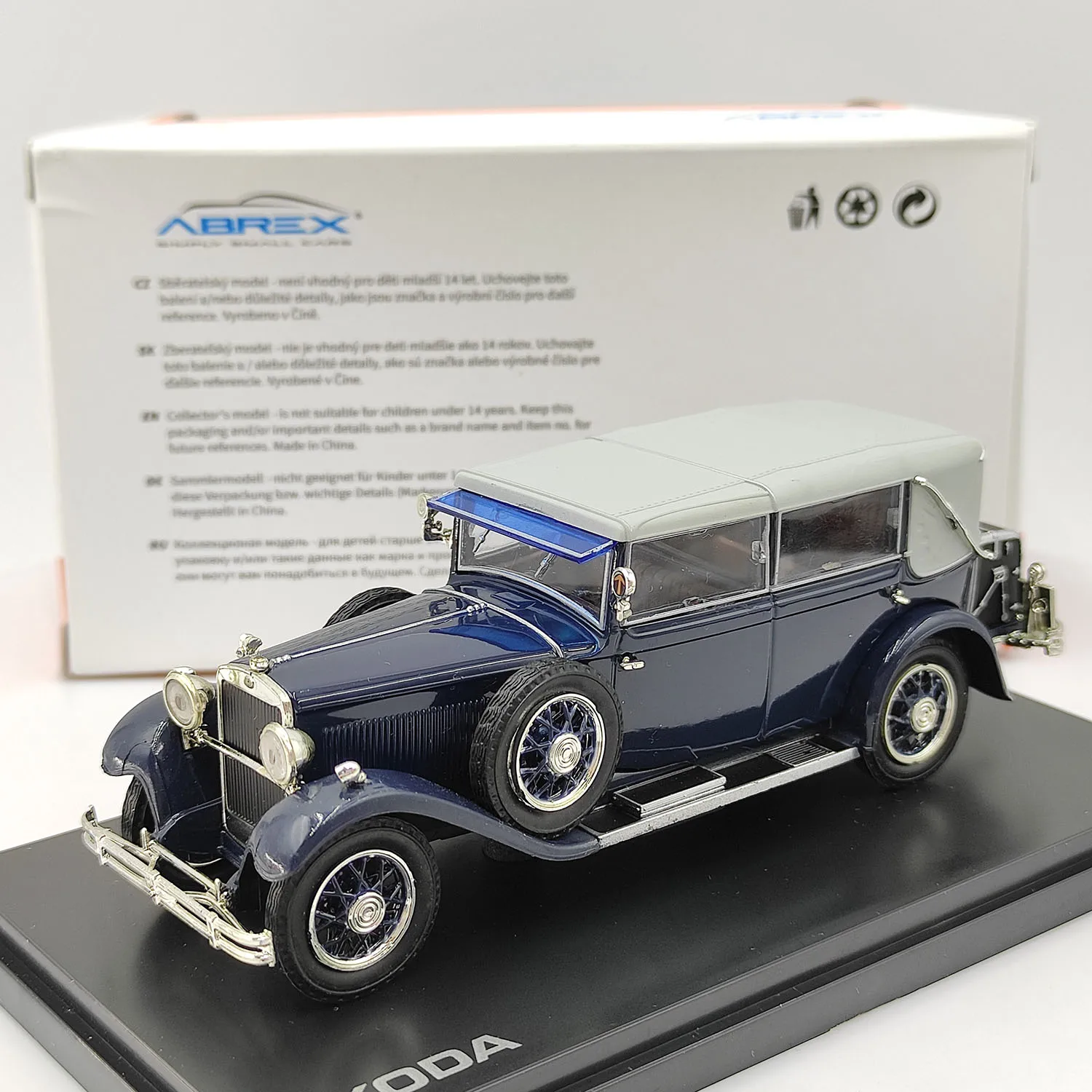 

Diecast ABREX 1/43 Scale Skoda 860 Alloy Vintage Car Model Fully Enclosed Deep Blue Collectible Toy Gift Souvenir Display
