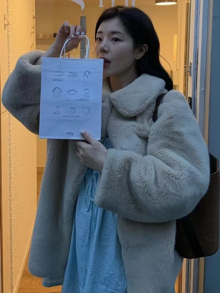 Korean Style Cute Furry Jacket Women's Winter New Flip Collar Single Button Coat Commute Straight Tube Long Sleeve Pure Color