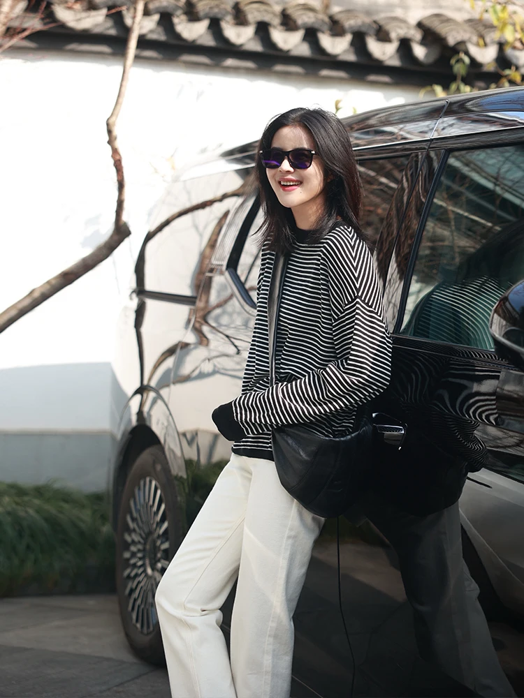 

Ультратонкий шерстяной трикотажный пуловер из Янчжоу с полосатым узором для женщин, весна 2024, модный повседневный комфортный мягкий свитер с цветовыми блоками