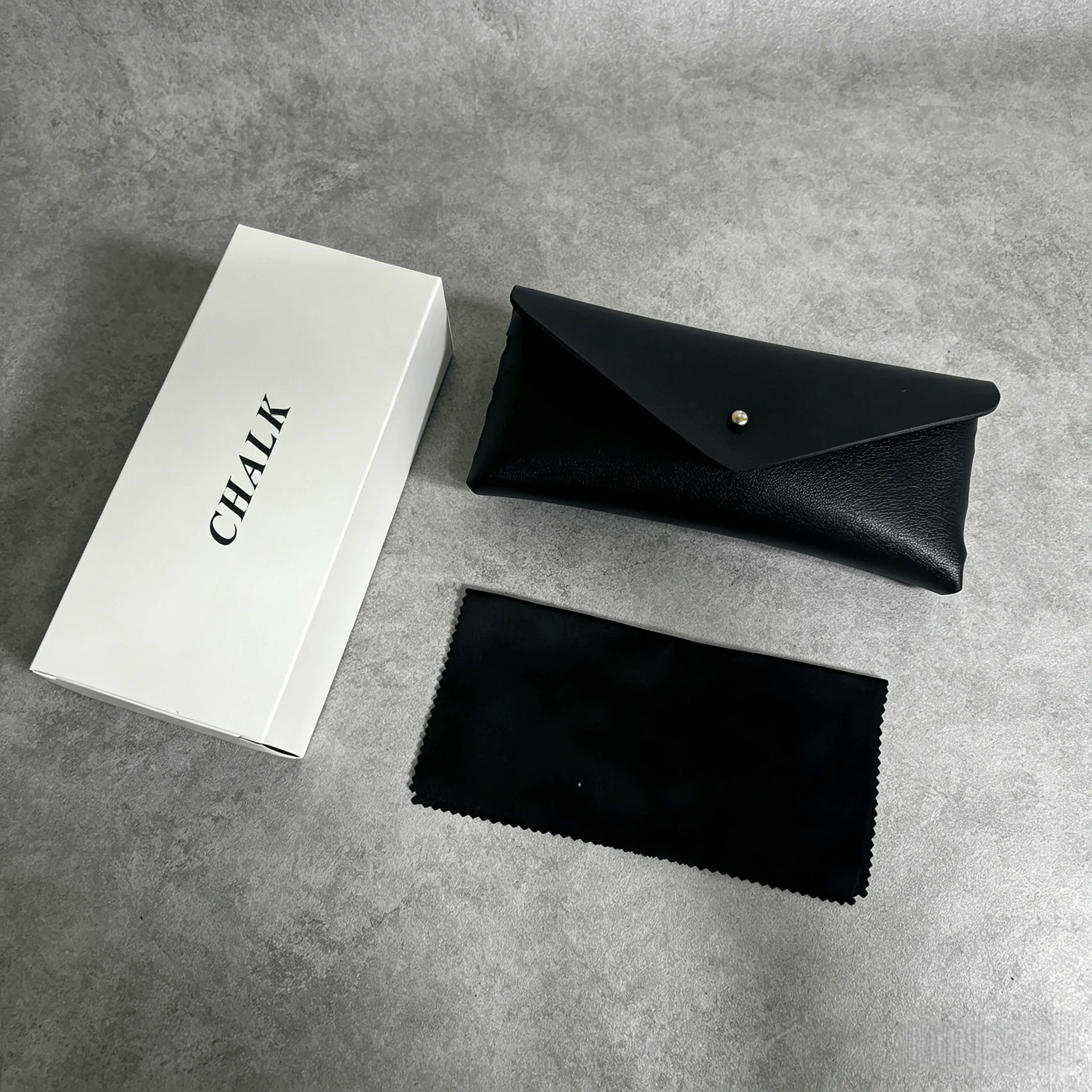 CHALK New square sunglasses, personalized, fashionable, light luxury, metal style, punk version, exquisite sunglasses for men