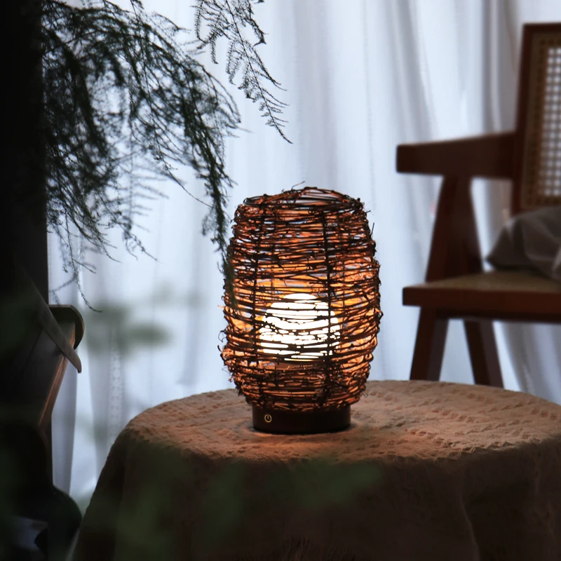 

Новый китайский прикроватный ночник в стиле ретро-ваби-саби из ротанга для гостиной или чайной комнаты в юго-восточном азиатском стиле