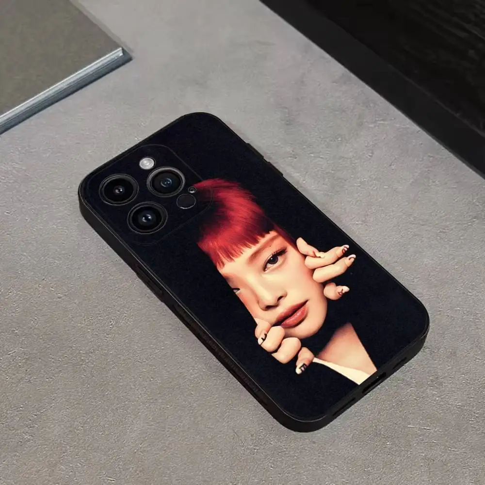 حافظة هاتف Kpop Ruby J-Jennie Kim لهاتف iPhone 16,15,14,13,12,11 Plus، Pro Max، XS، X، XR، SE، Mini، 8، 7، غطاء أسود من السيليكون الناعم