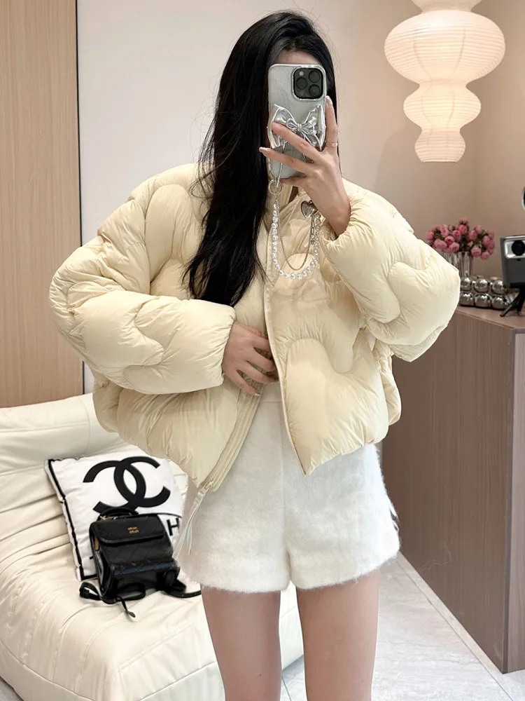 2025 Winter Fashion New Women's 90 Down Jacket Loose Commuter Stand Collar White Duck Down Jacket