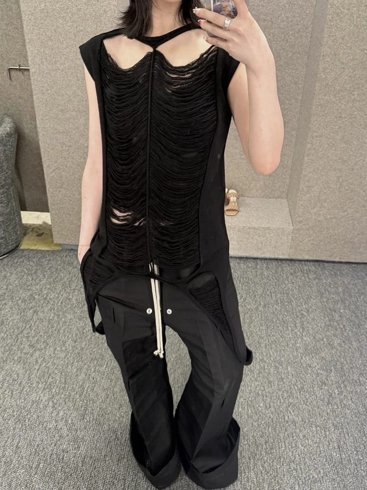 

A 2025 new women's openwork irregular knitted sleeveless top with a niche design sense and see-through fashion