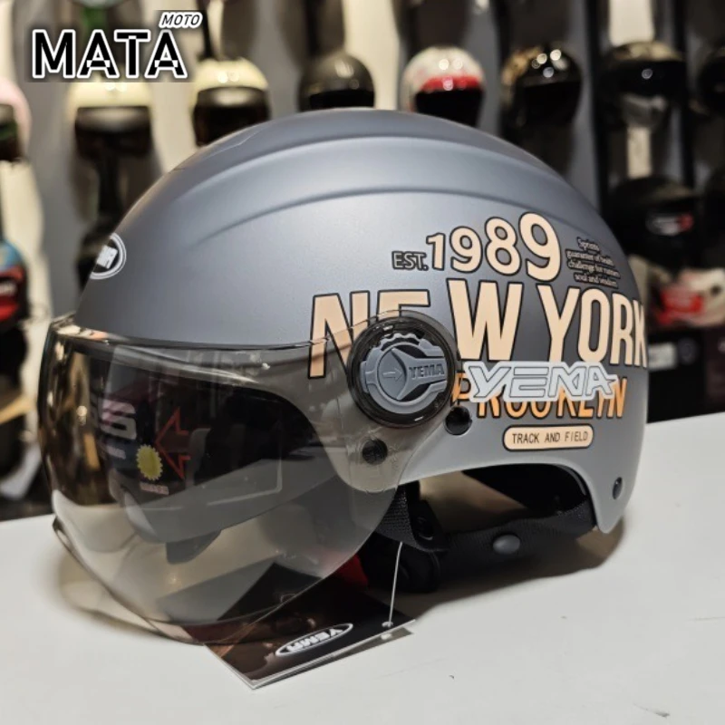 

Electric Motorcycle Four Summer Men'S and Women'S Ventilated Breathable Sunshade Sunscreen Dual Mirror Safety Protection Helmet