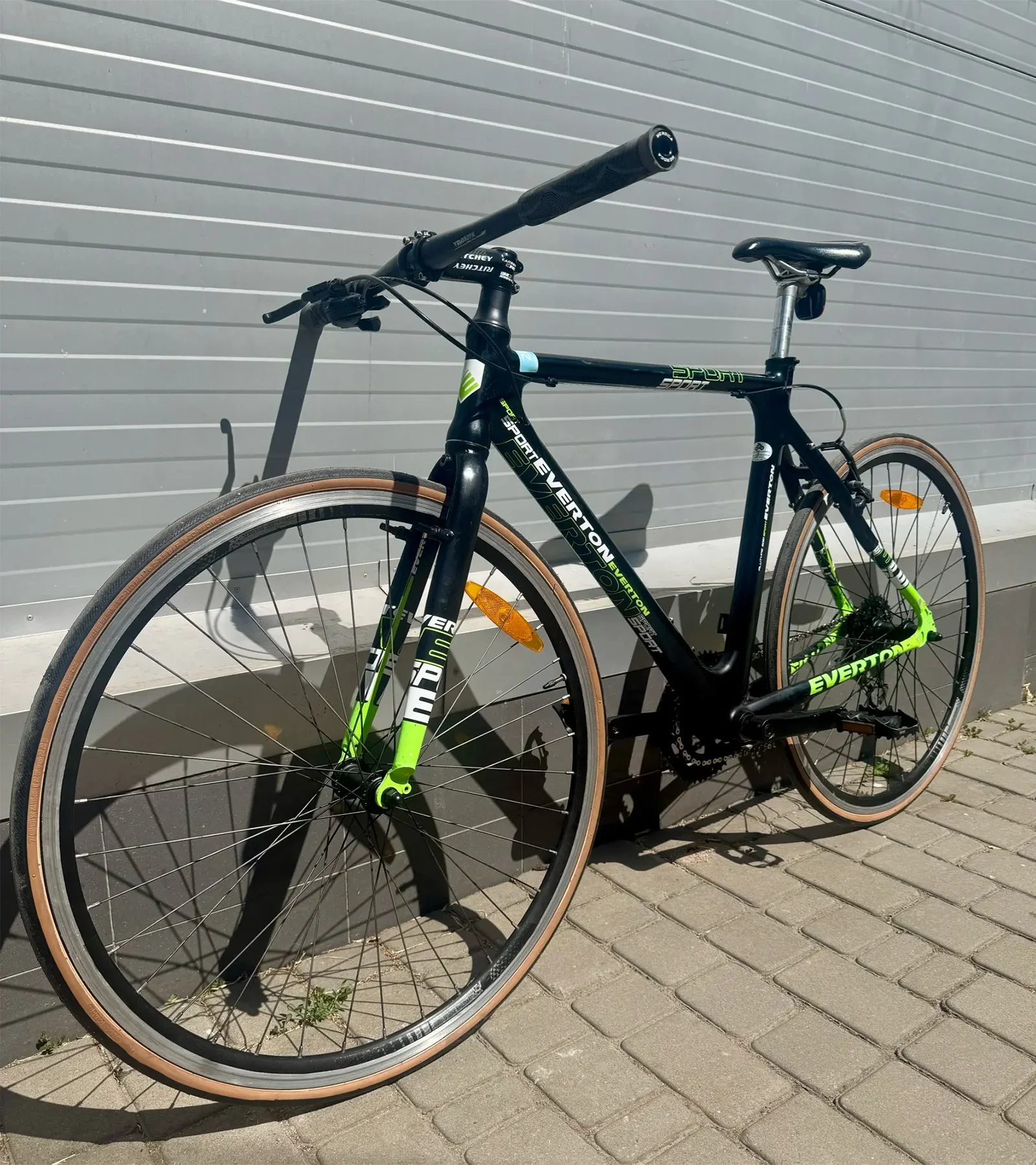 Neumáticos para bicicleta de carretera 700C de alto rendimiento: 60TPI, resistente a pinchazos y plegable, negro/amarillo, tubo interior ultraligero para bicicleta 700x25c