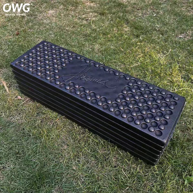 R-Value 2.1 Foldable Egg Crate Sleeping Pad Lightweight Foam Camping Mat Aluminum Film Surface Backpacking Hiking Outdoor Tent