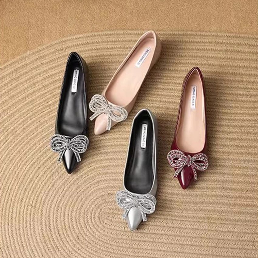 

Французские остроносые туфли-балетки серебристого цвета для женщин, весна-осень 2026, новые женские туфли с бриллиантовым бантом