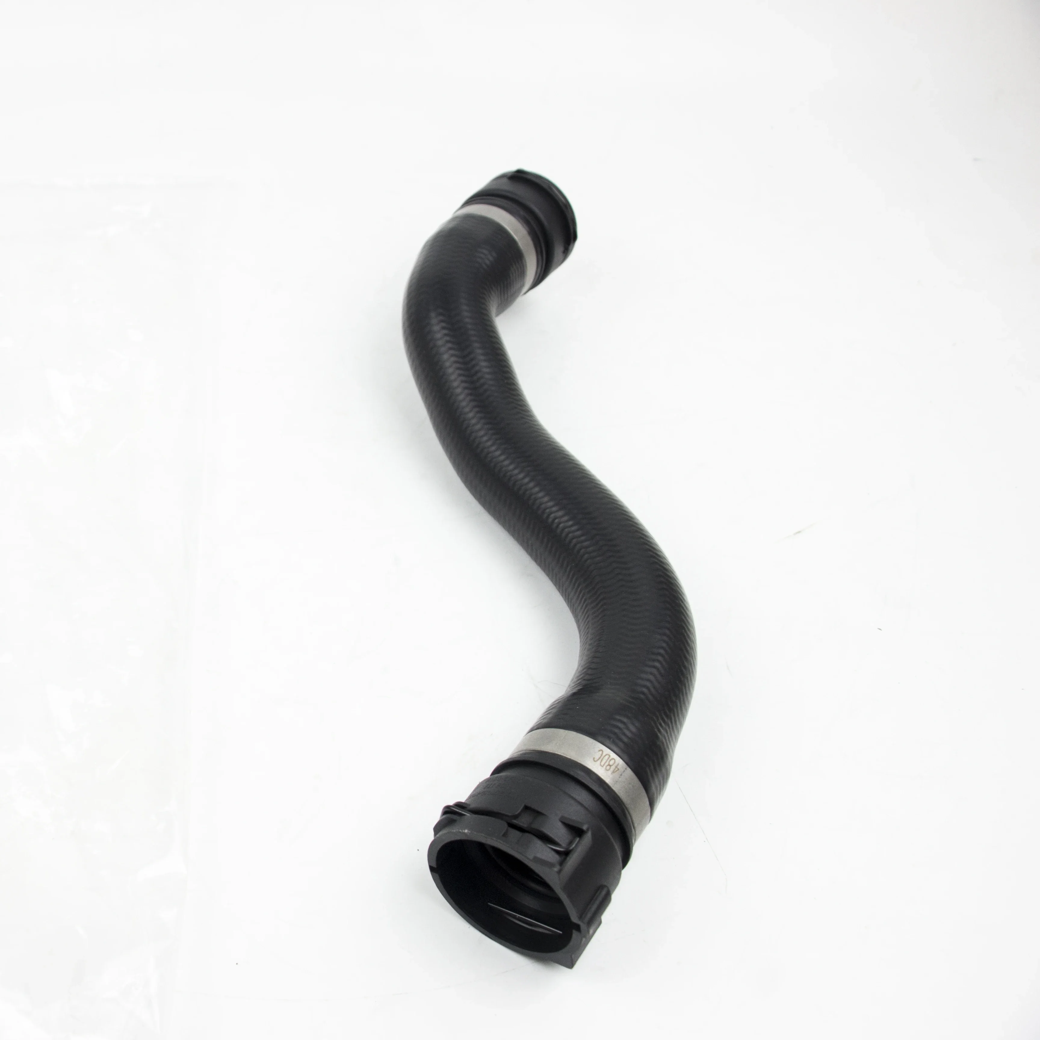 A2055016384 Coolant Liquid Hose 2055016384 For Mercedes Benz C 180 200 300 2015-2018 Water Tank Connection Downpipe