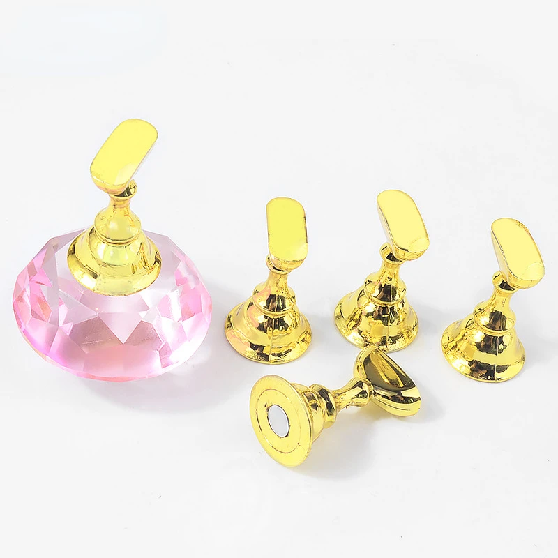 1Pc Magnetic Nail Holder + 5 Tips Practice Crystal Nail Art Display Stand UV Gel Polish Showing Manicure Tools Metal Alloy Shelf