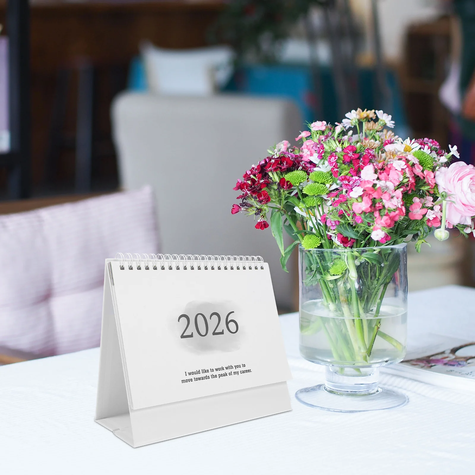 Mini calendario da tavolo 2026 compatto ribaltabile standup grigio dal luglio 2025 al dicembre 2026 per la pianificazione e l'organizzazione quotidiana dell'home office