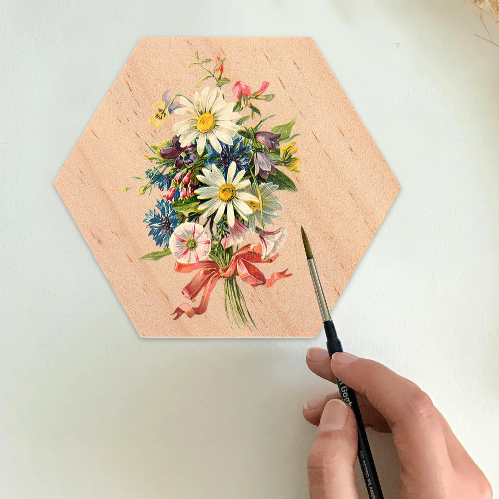 

25 Pcs Wooden Decorative Slices Natural Wood DIY Decoration Hexagon Shaped Smooth Surface Carving Discs Tree Bark