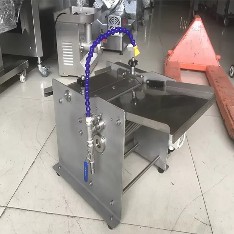 Stainless Steel Squid Fish Cleaning Machine Salmon Pangasius Fish Peeling Machine
