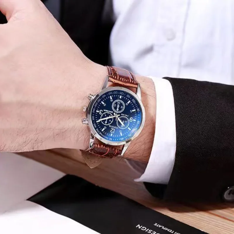 Top Brand Luxury Men Watch Casual Leather Quartz Men\'s Quartz Watches Simple Round Dial Male Wristwatch Clock Gift Montre Homme