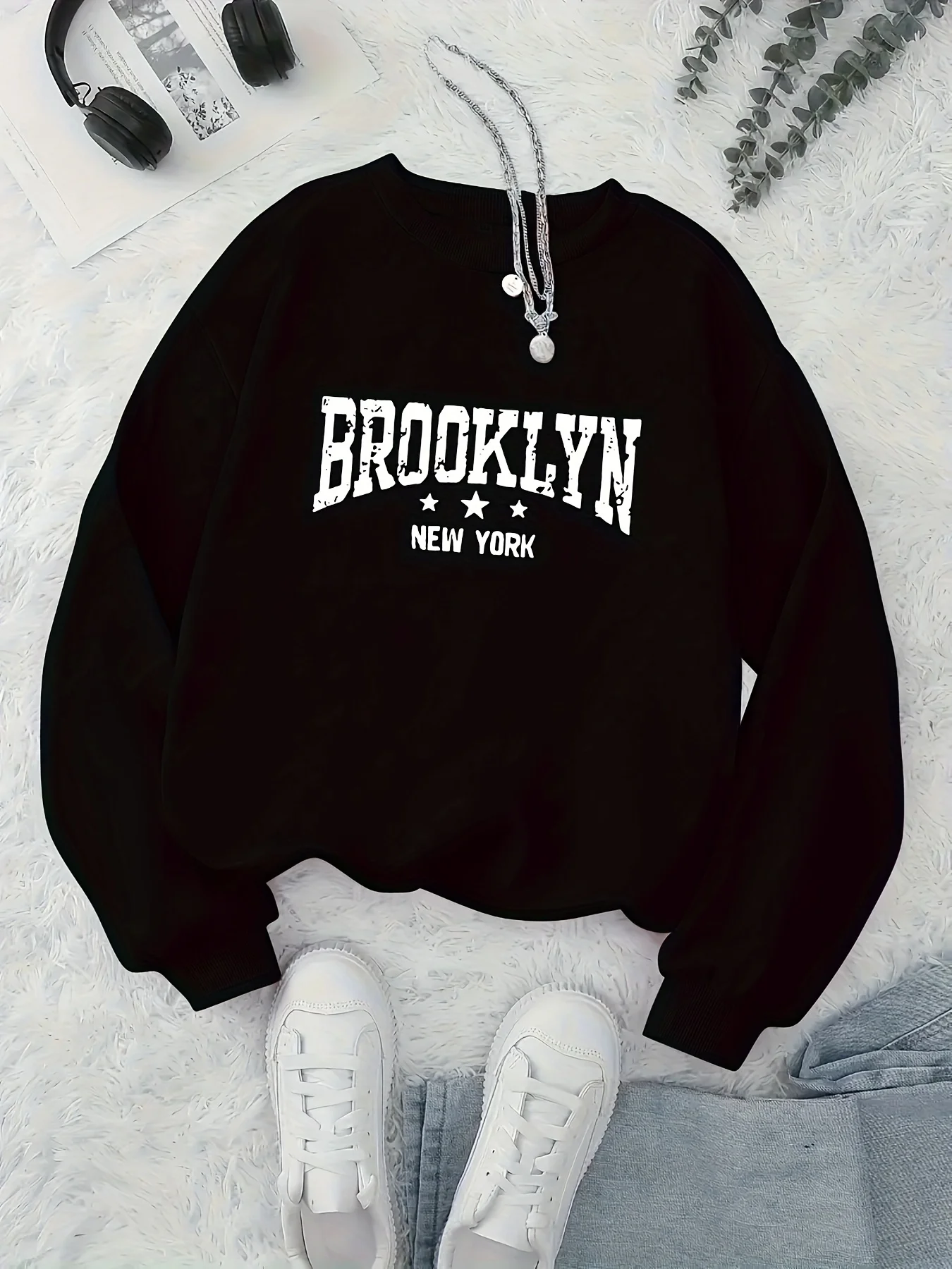 Women's Brooklyn New York Alphabet Print Crew Neck Sweater - Ivory Casual Long Sleeve Pullover, Fall and Winter Comfortable
