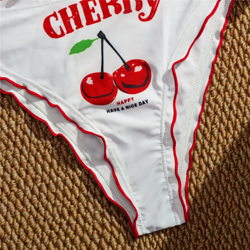 セクシーなチェリープリントの三角形ストリングホルタービキニセット、ボウノット付きTバック水着、女性用2026ビーズレースアップ水着ビキニムヘール