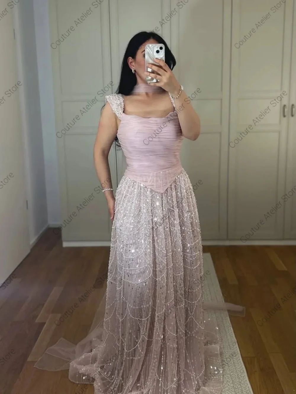 فستان سهرة وردي فاتح لامع مع وشاح المملكة العربية السعودية مطرز ضيق غير متماثل ثوب مسائي مثير بفتحة عالية مخصص #5