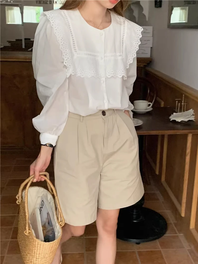Elegancka bluzka w stylu vintage z falbankami i patchworkiem, długa, słodka, odmładzająca, jesienna, koreańska, z okrągłym dekoltem, zapinana na guziki, o luźnym kroju.