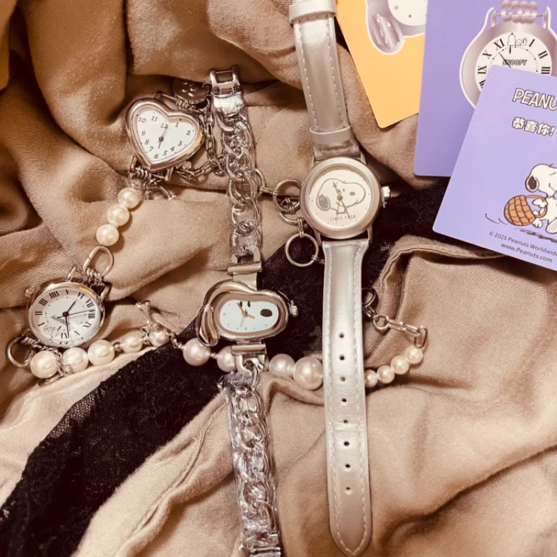 New Version Boxfun Snoopy Blind Box Friend Series Mystery Box Kawaii Cute Cartoon Watch Anime Peripherals Trendy Toys Gift Watch