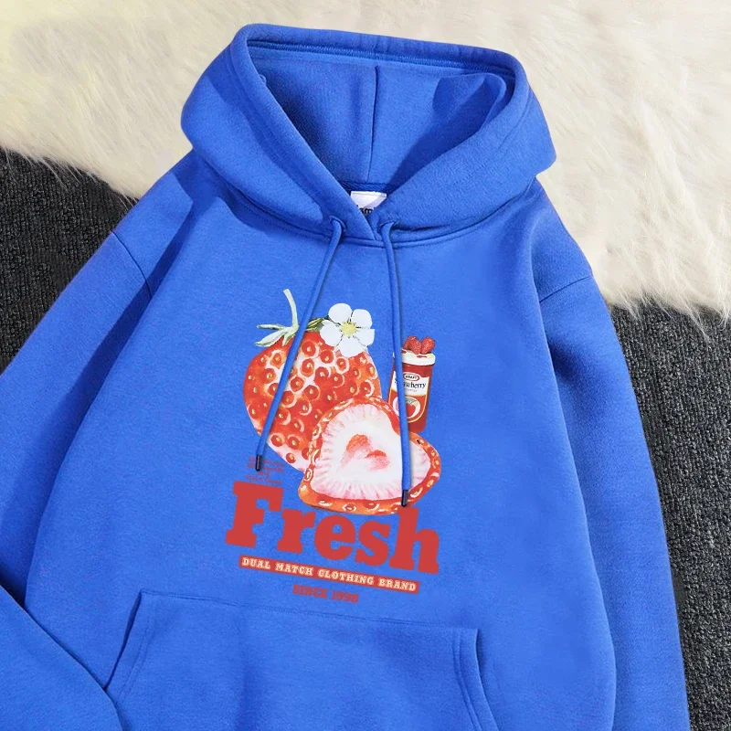 Trend Womens Hoodie Fresh Strawberry American Retro Creative Prints Sweatshirt Comfortable Pocket Pullover Cartoons Tops