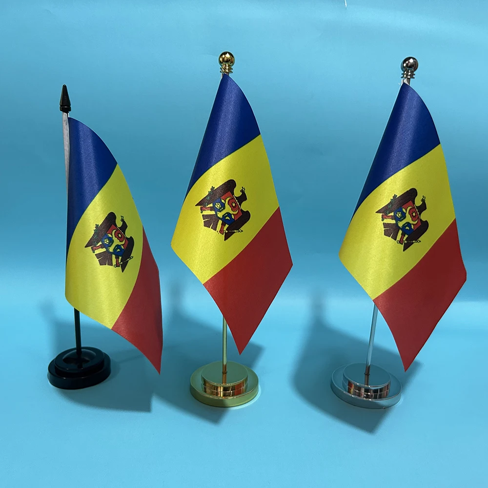 (SKY FLAG)Office Desk Flag Of Moldova flag 14x21cm polyester Moldova National flag Desk Ornaments Flags