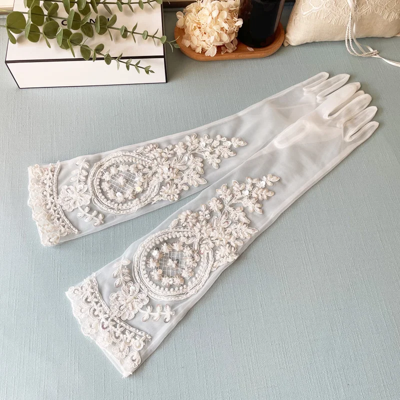 Gants en maille brodée de fleurs, décoration tridimensionnelle, perles de couture faites à la main, blanc laiteux, accessoires en dentelle transparente, marijuana ing