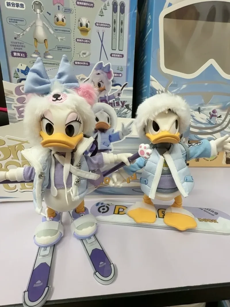 モーストーム オリスタコ ディズニー アクションフィギュア ドナルドダック ミッキー ミニー コレクタブルドール スノーボード ウィンターシーン 絶妙なギフト 在庫あり