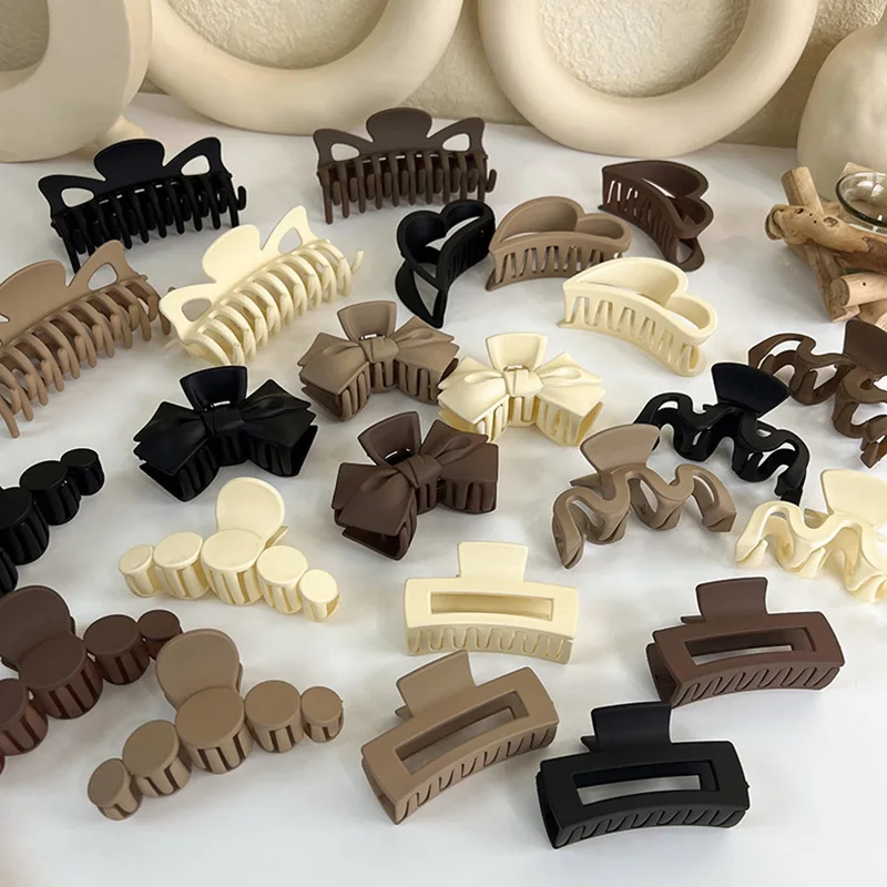 Brown Black Plastic Hair Claws Clips with Geometry Heart Bow for Women Girls Ponytail Holder Hair Accessories