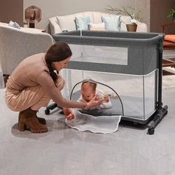 Multi functionele pasgeboren wieg wieg opvouwbare mobiele splicing groot bed baby wieg game hek