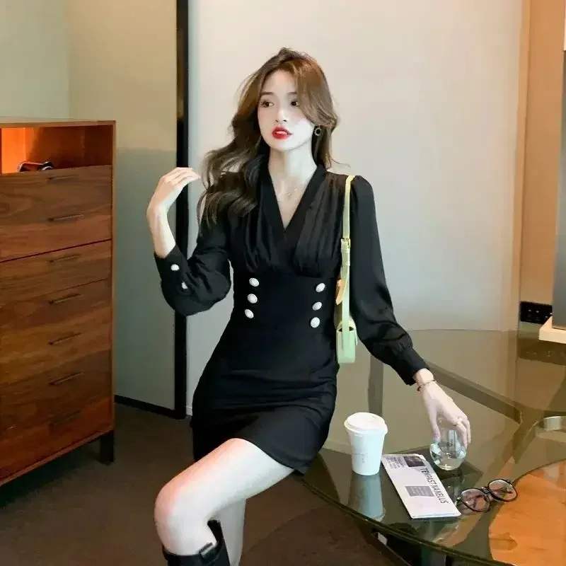 New In High Quality Women\'s Long Sleeve Dresses Spring Autumn Female Dress On Promotion Features Loose Elegant Luxury Designer G