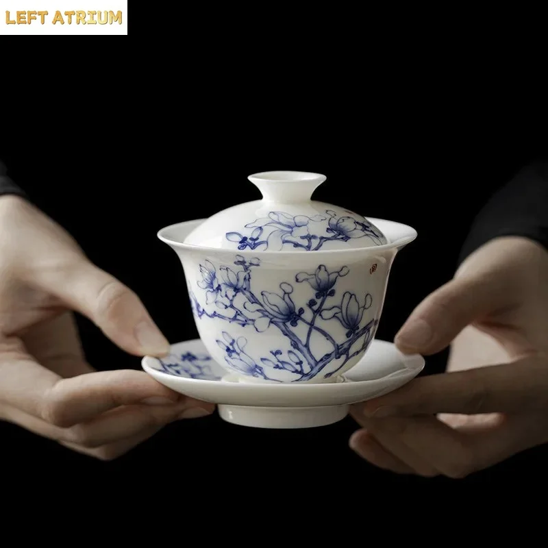 

140ml Blue And White Magnolia Gaiwan Japanese Tea Tureen Tea Bowl With Lid Kit Tea Making Cover Bowl Teaset Supplies Decoration