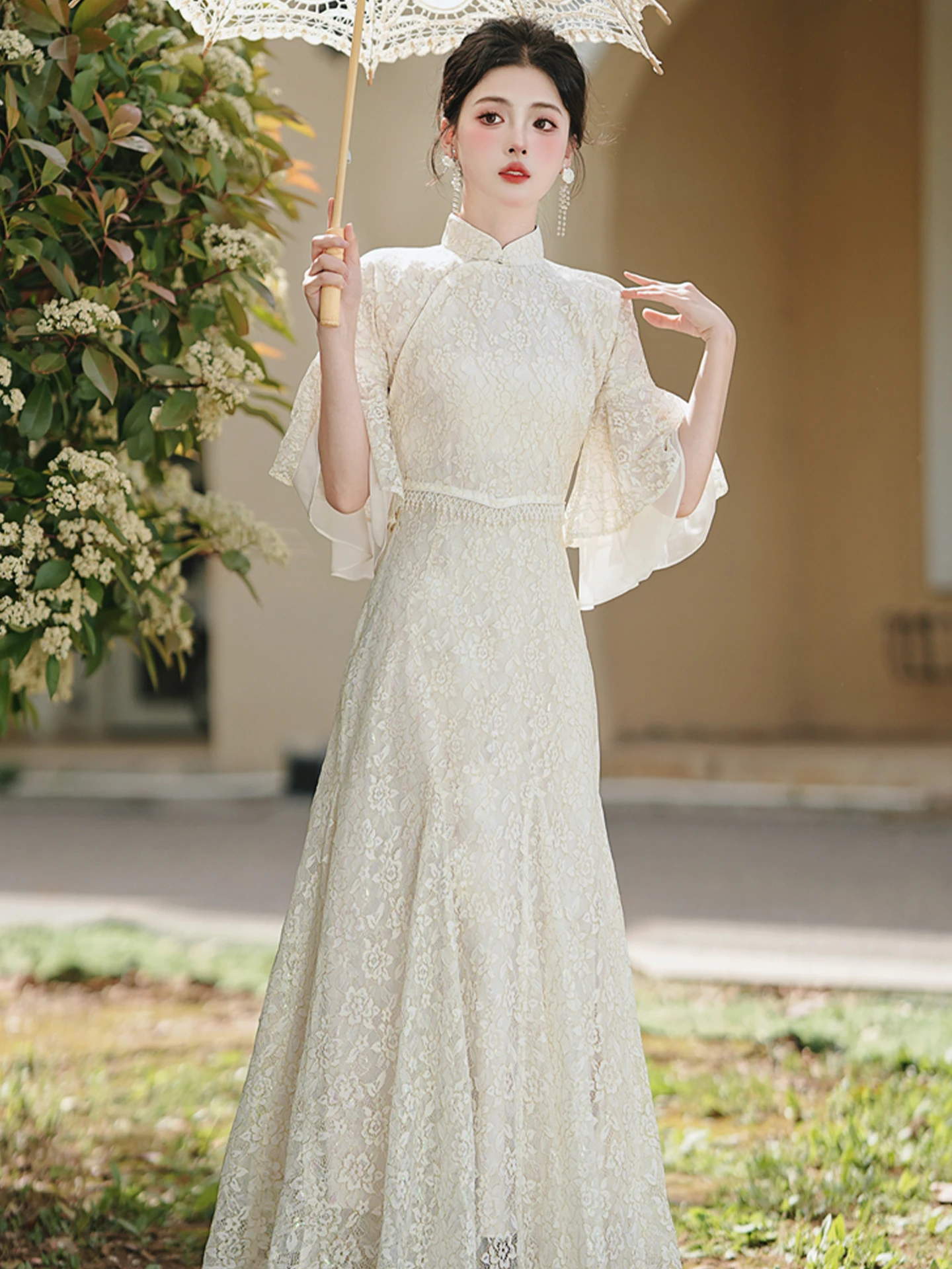 

Elegant Vintage White Wedding Dress Fish Tail Gown Registration Ceremony Dress Exquisite Long Qipao Chinese Style Autumn Dress