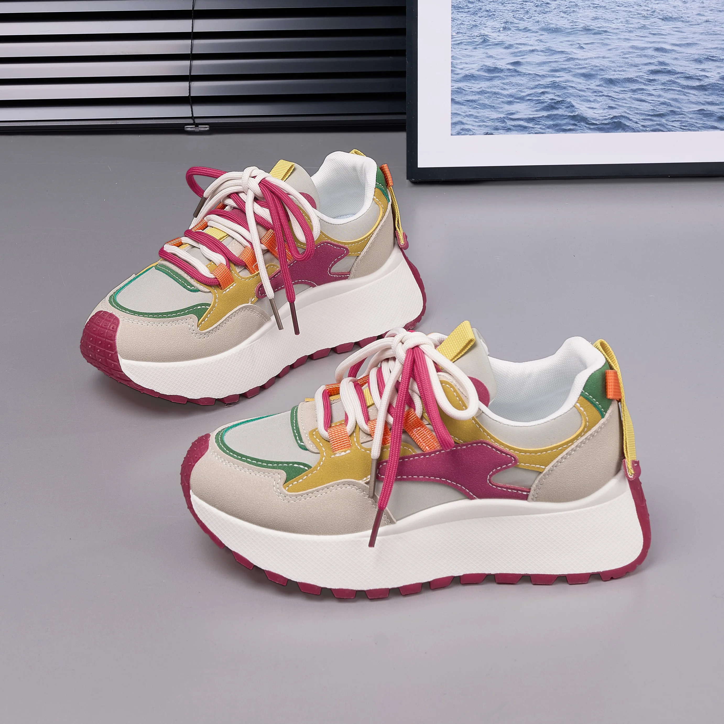 

Women's Retro Color Block Sports Shoes Breathable Comfortable Lightweight Thick Bottom Casual Footwear Versatile