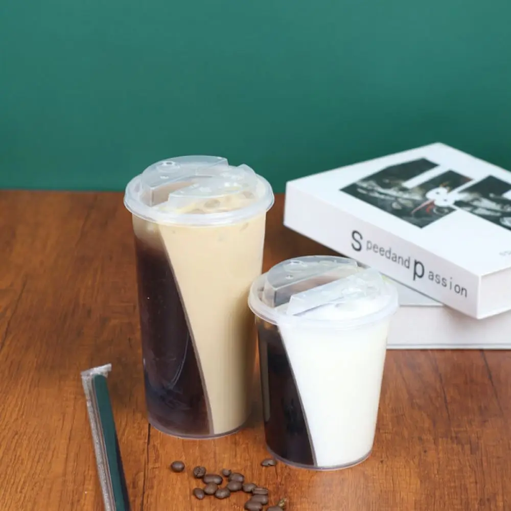 Dual Milk Tea Cup Plastic Partition Design Beverage Holder Leak Resistant Takeaway Cup For Summer Drinks