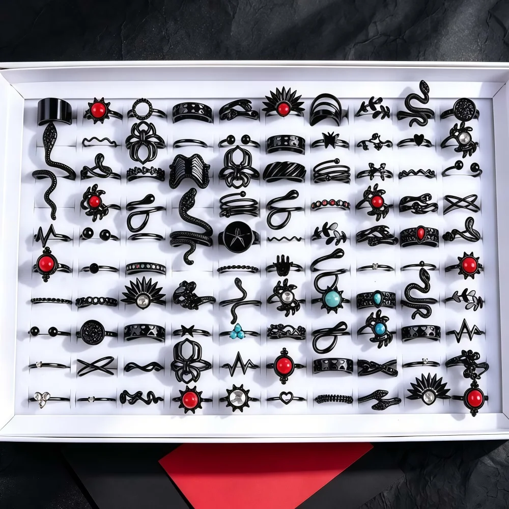 15/25/35/50Pcs/Lot Retro Gothic Punk Cool Skull Lips Rings For Men Women Jewelry Ideal Halloween Gift For Party Gathering Events