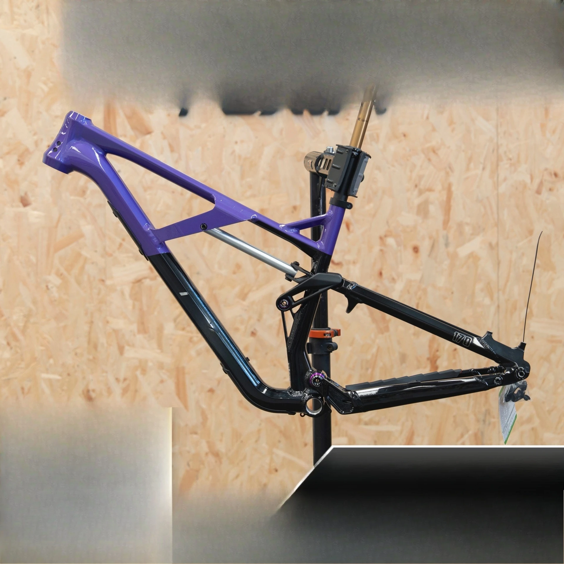 170 heavy enduro soft tail frame purple black gold silk flower
