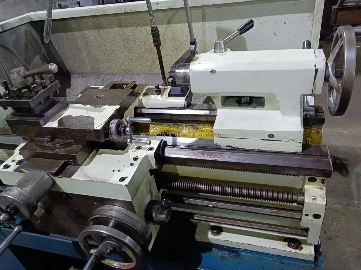 Manual Metal Lathe Machine 6232 x 1000 mm Manual Torno Lathe Machine Conventional Lathe for Metal Turning