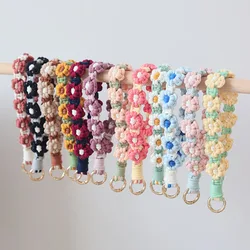 Bohemia Flower Handmade Woven Phone Chain Keychain for Women Creative Colored Daisy Floral Key Chains Bag Pendant Accessories